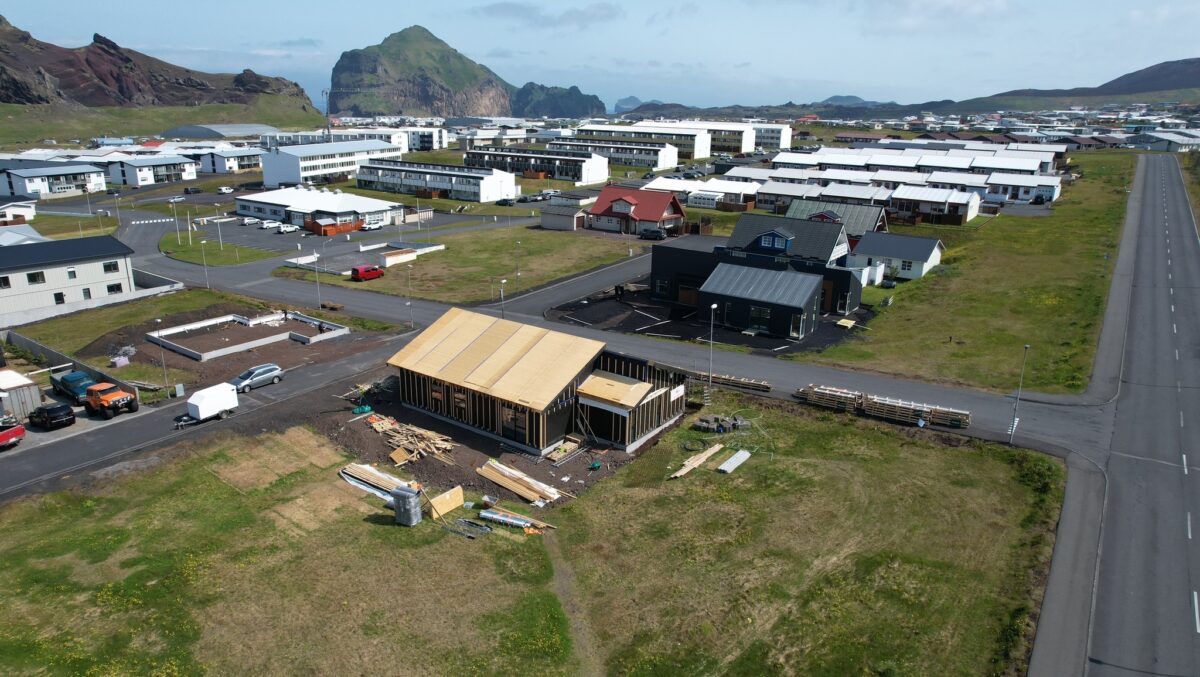 Seve’s first timber frame house in Vestmannaeyjar