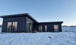 130 m² timber cottage in Mosfellsbær, Iceland.