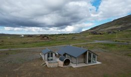 South Iceland cottage and annex