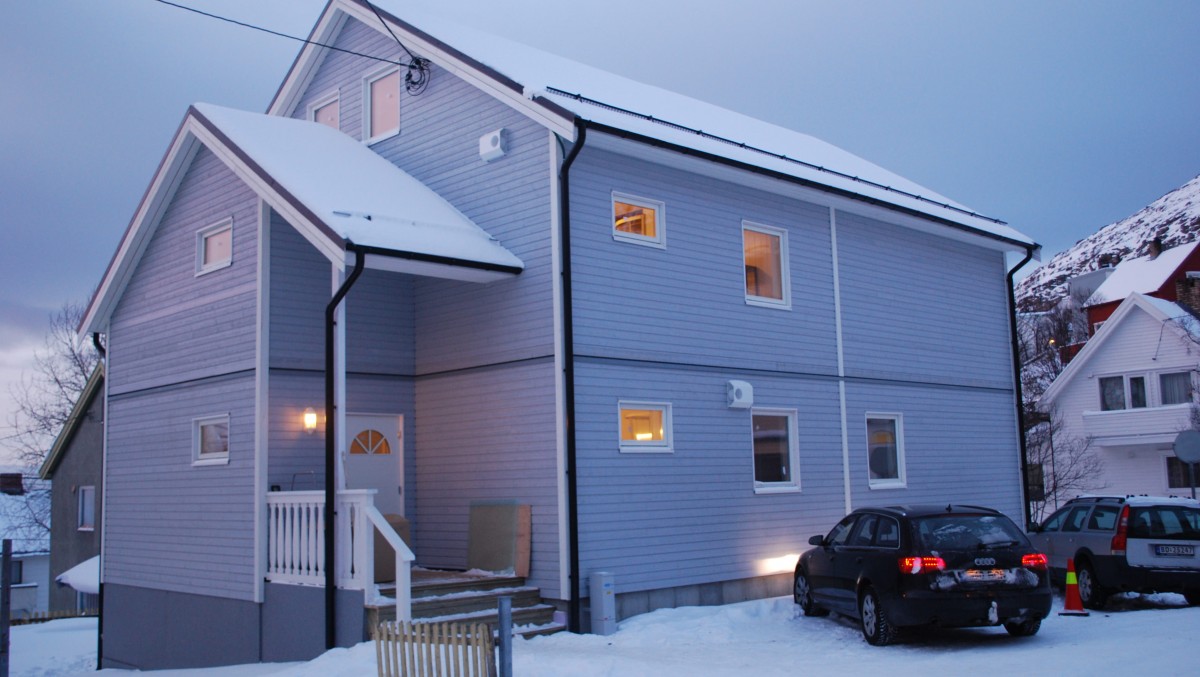 House with 3 apartments