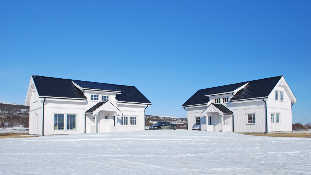 Villa with questhouse and garage